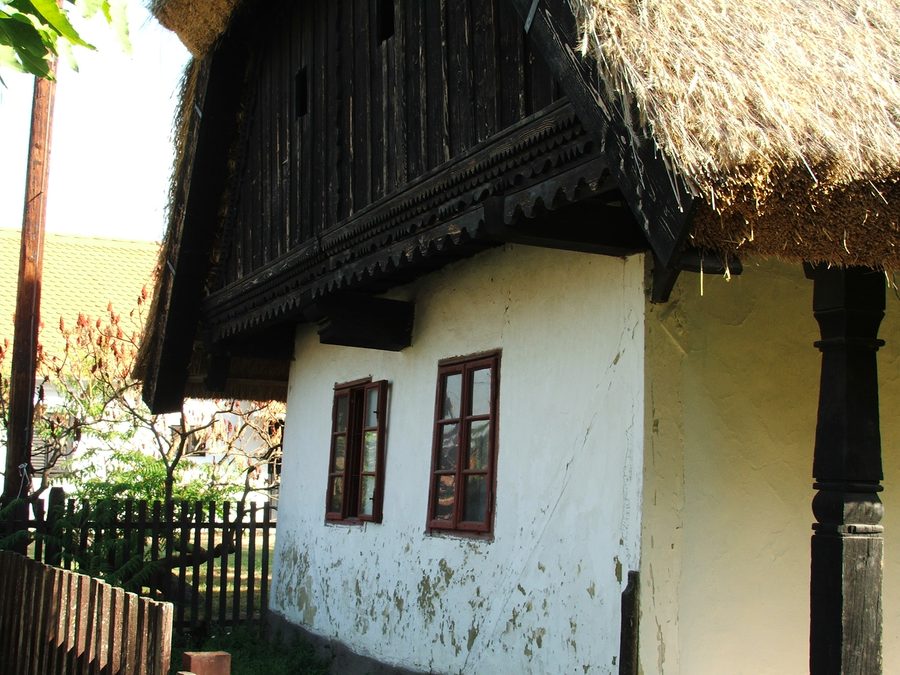 Casa delle tradizioni regionali a Nagydobsza, una storica casa rurale in legno