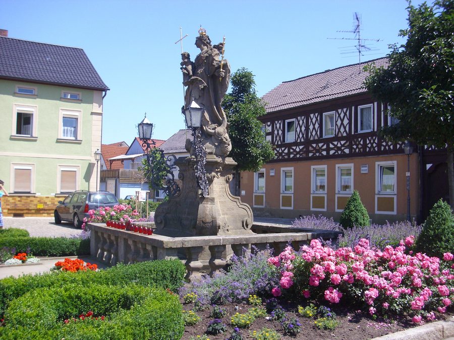 Rattelsdorf nell'Alta Franconia nella valle dell'Itz